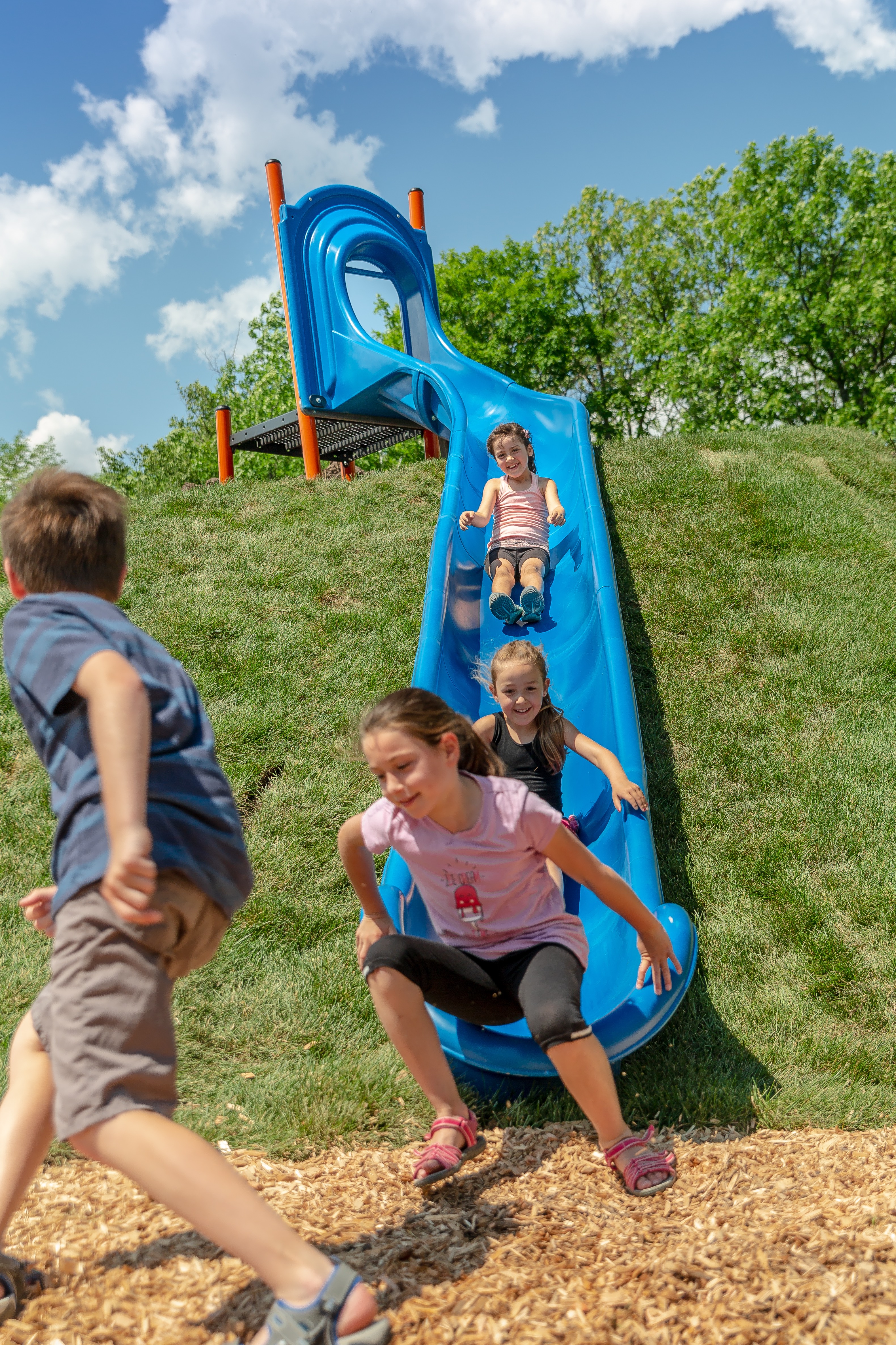 Jouer au parc aide le cerveau des enfants pour l'école article par Jambette