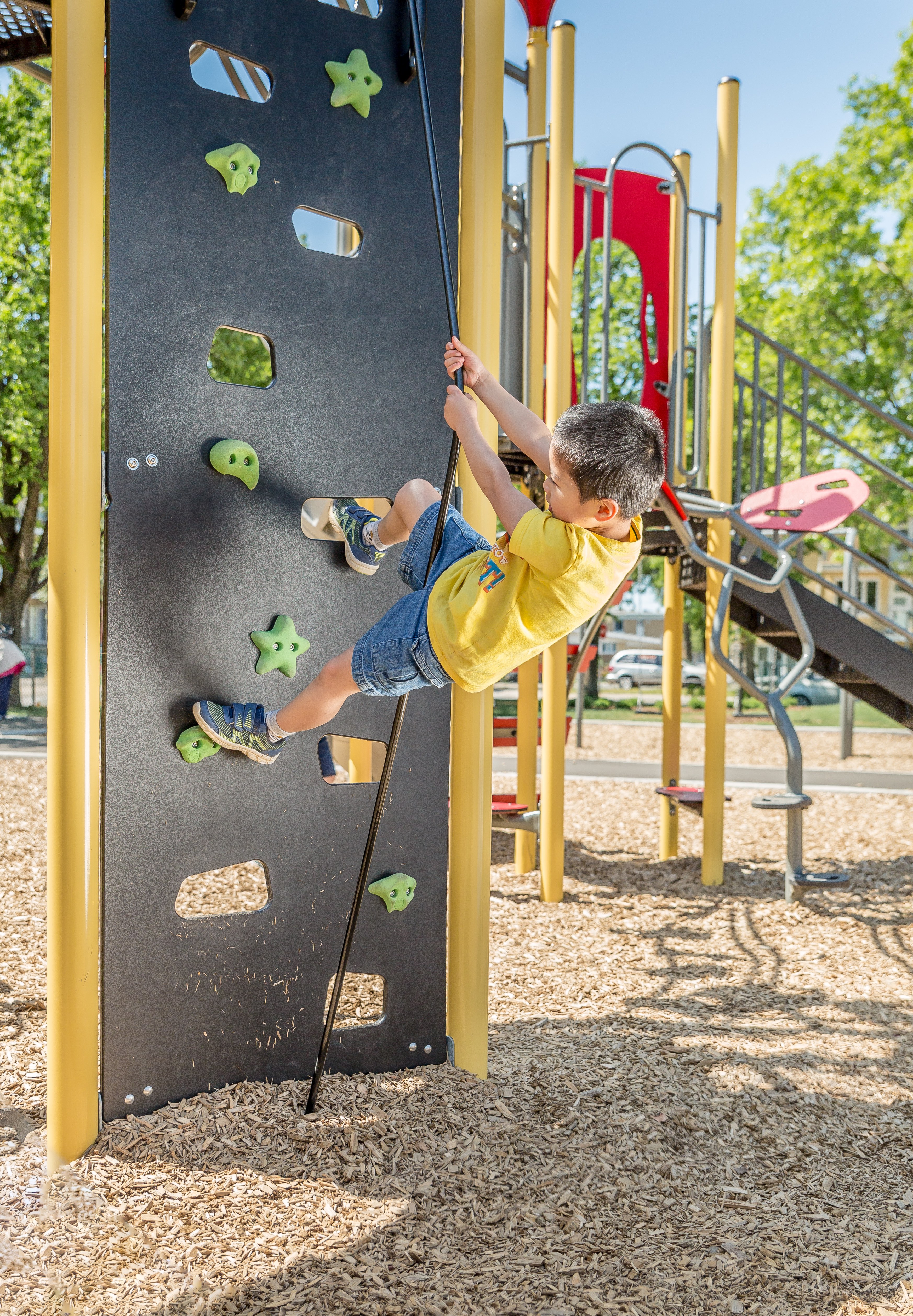 Jouer au parc aide le cerveau des enfants pour l'école article par Jambette